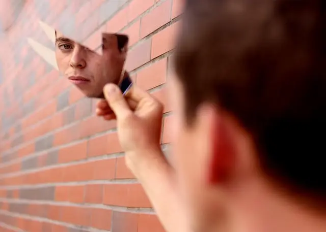 My Teenager Hates How They Look — How to Help Without Making It Worse