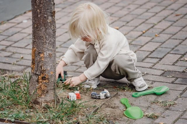 Outdoor Play Is Not Optional: What Happens to Children Who Spend Too Little Time Outside
