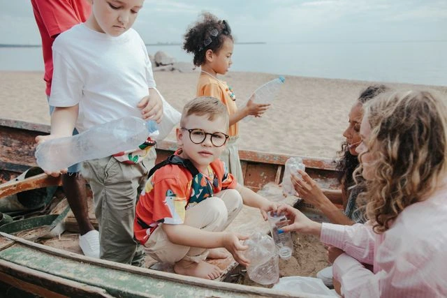 Raising Children Without Plastic: What Is Realistic, What Is Not, and Where the Impact Actually Is