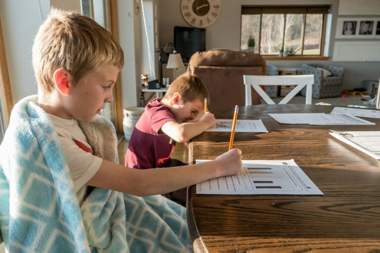 Teen Homework Procrastination: How to Break the Cycle Without Constant Nagging